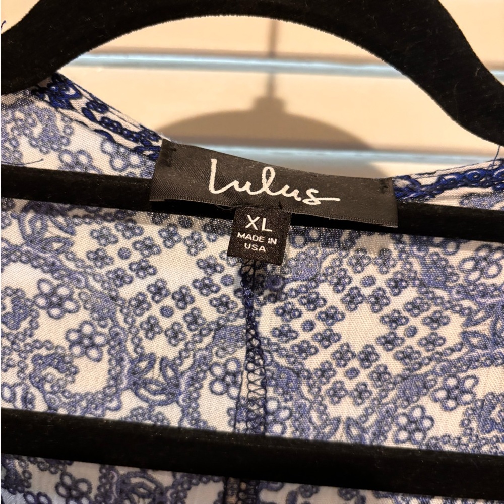 Stretchy Blue & White Printed Women's Dress with bell sleeves & tie - Picture 3 of 8